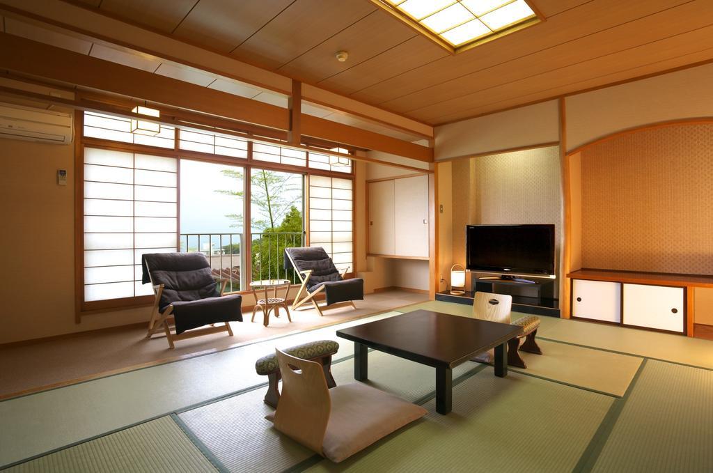 Tsukagoshiya Hotell Shibukawa Eksteriør bilde