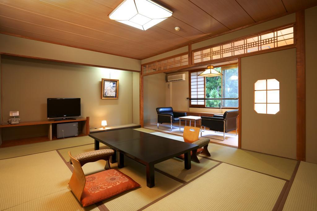 Tsukagoshiya Hotell Shibukawa Eksteriør bilde