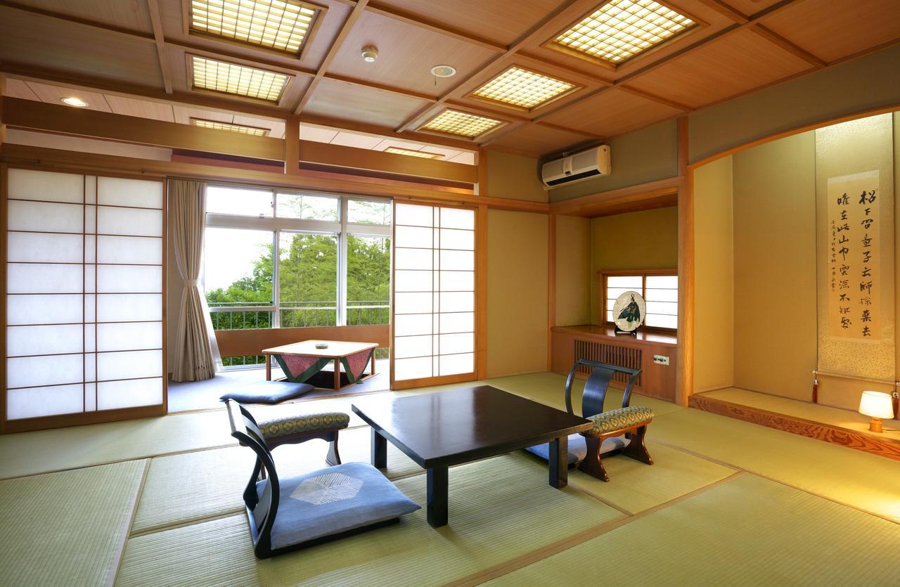 Tsukagoshiya Hotell Shibukawa Eksteriør bilde